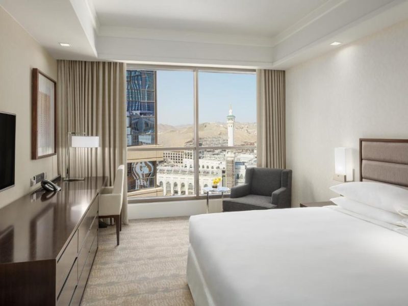 King Room with View – Club Access