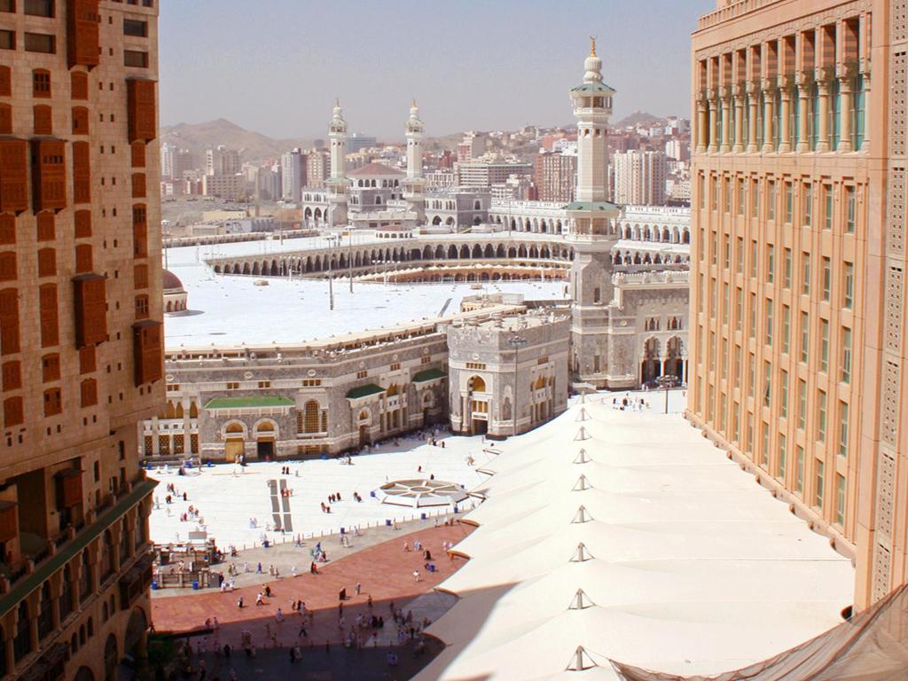 Kamar Quadruple Pemandangan Masjidil Haram