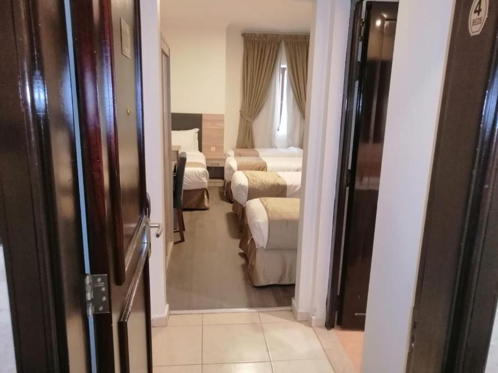 Triple room