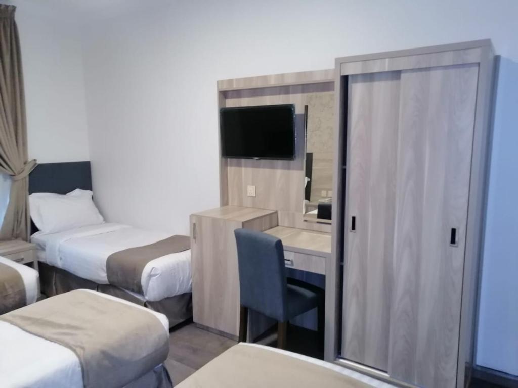 Triple room