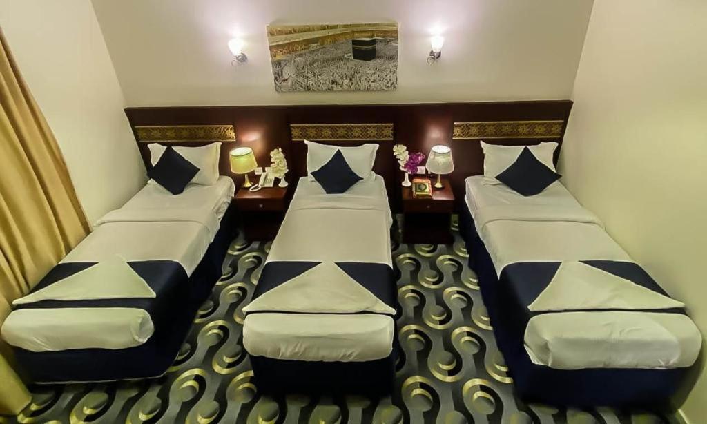Triple room